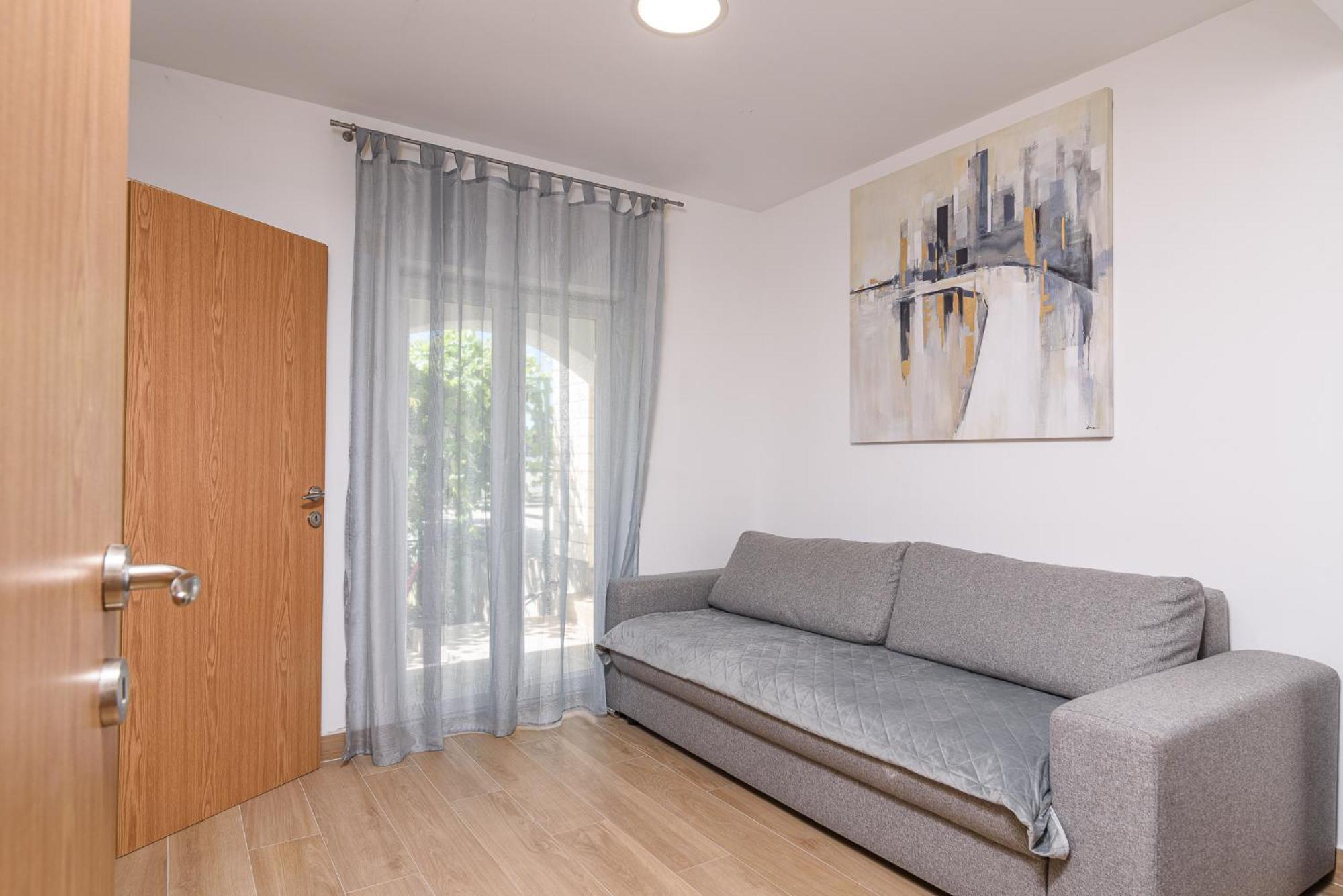 Apartments Eva Трогир Екстериор снимка