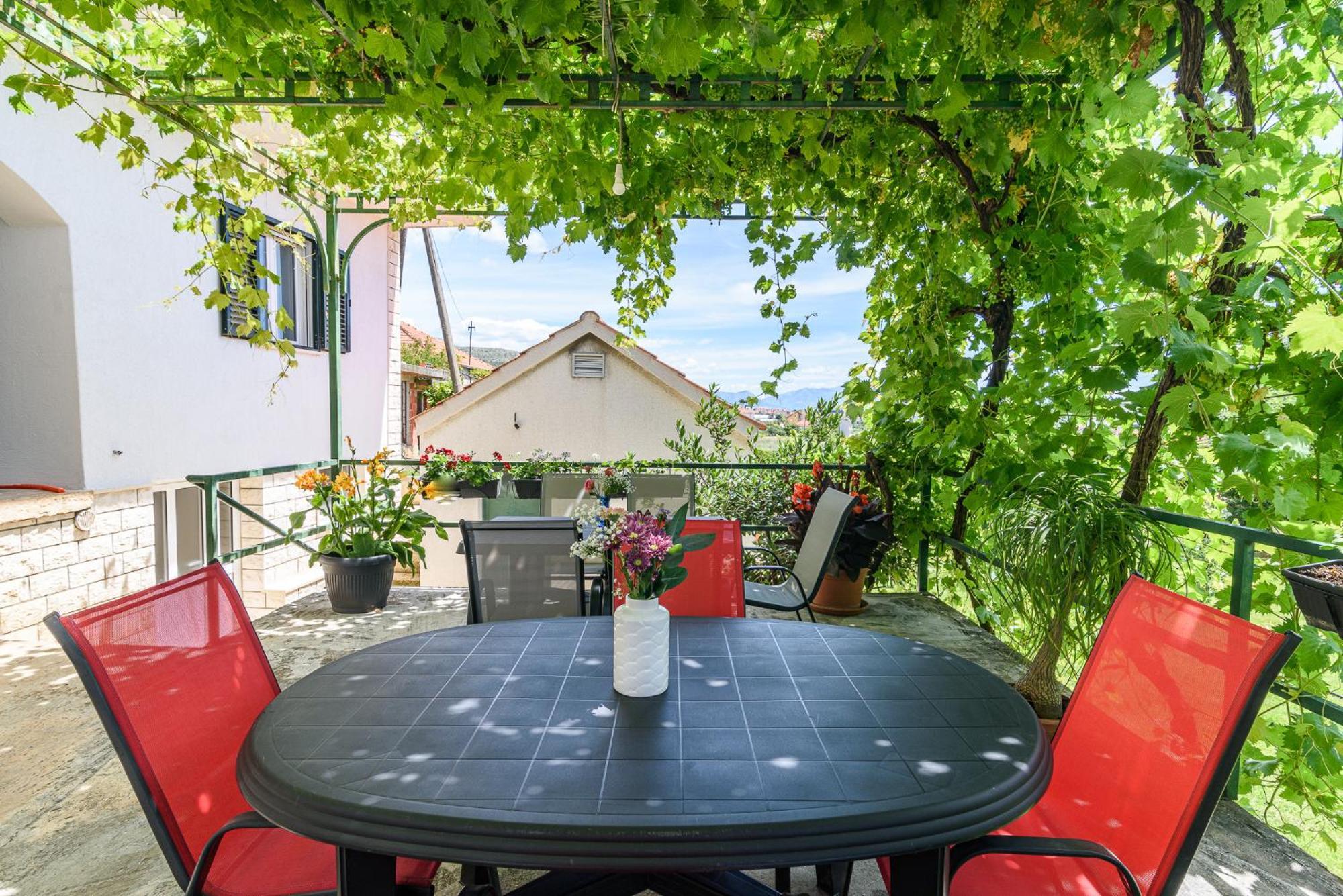 Apartments Eva Трогир Екстериор снимка