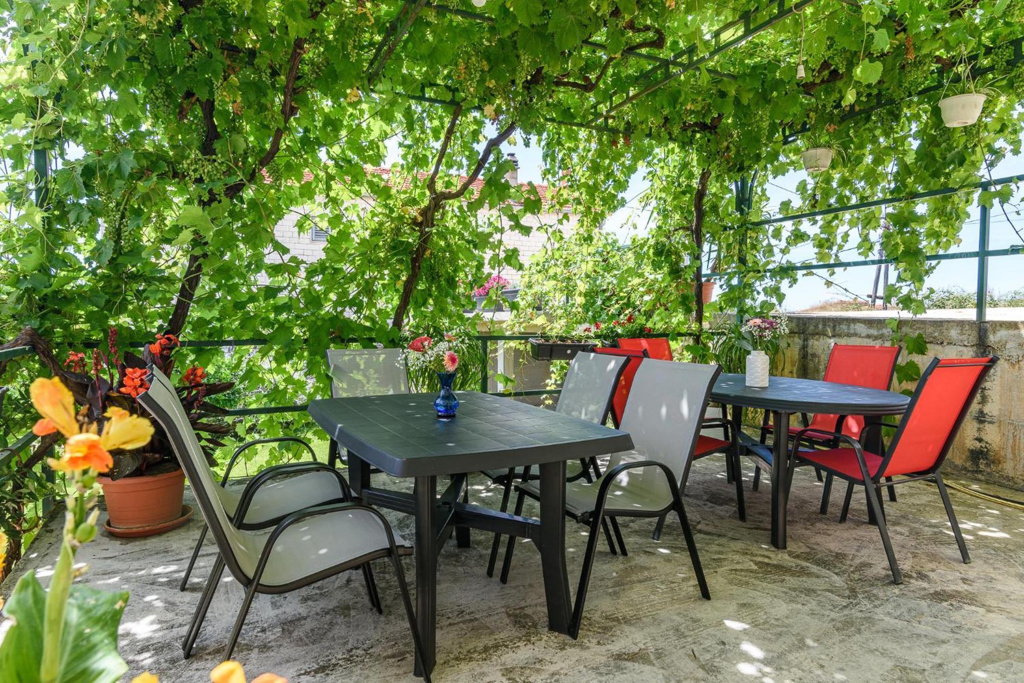 Apartments Eva Трогир Екстериор снимка
